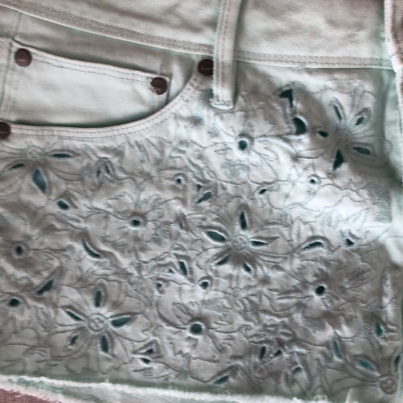 Mint green Roxy jean shorts. - Picture 3 of 4